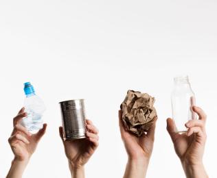 Właściciele nieruchomości niezamieszkałych – czas na składanie oświadczeń o odpadach