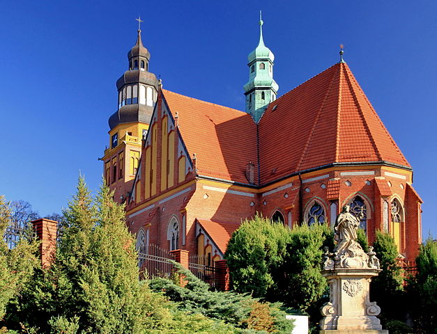Stare Miasto - Kościół pw. Wniebowzięcia NMP