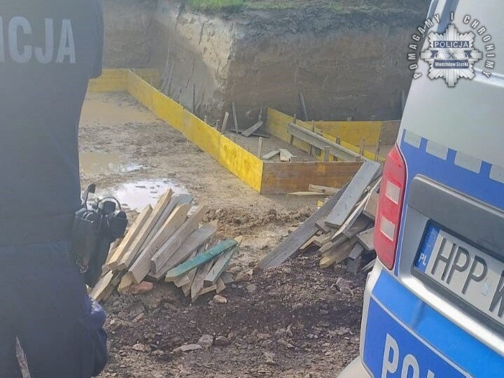 Bomba lotnicza, granat i ludzkie szczątki ujawnione podczas prac budowlanych