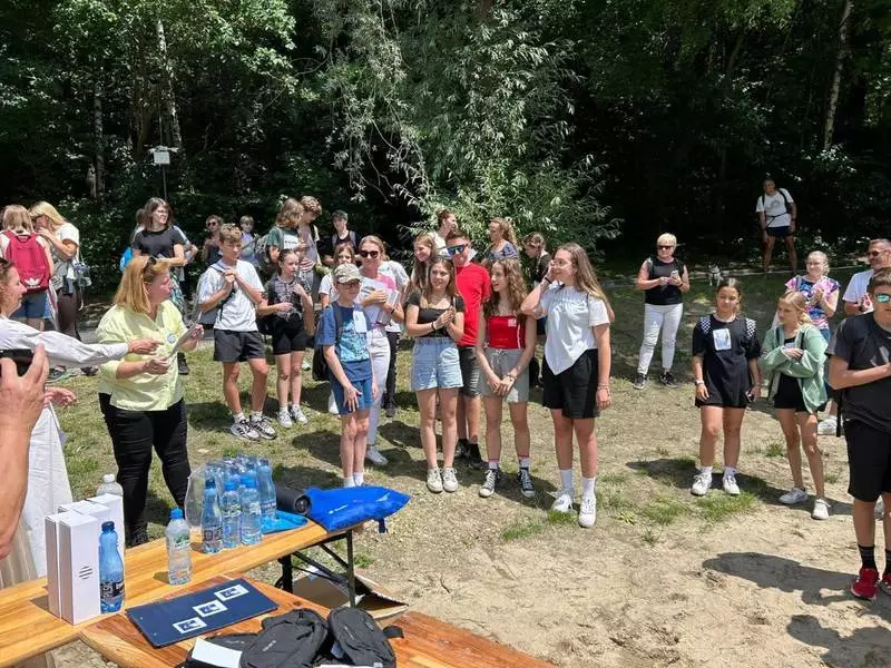 Ekologiczna przygoda! Młodzież na starcie "Wodzisławskiego Eko-Rajdu Uczniowskiego"