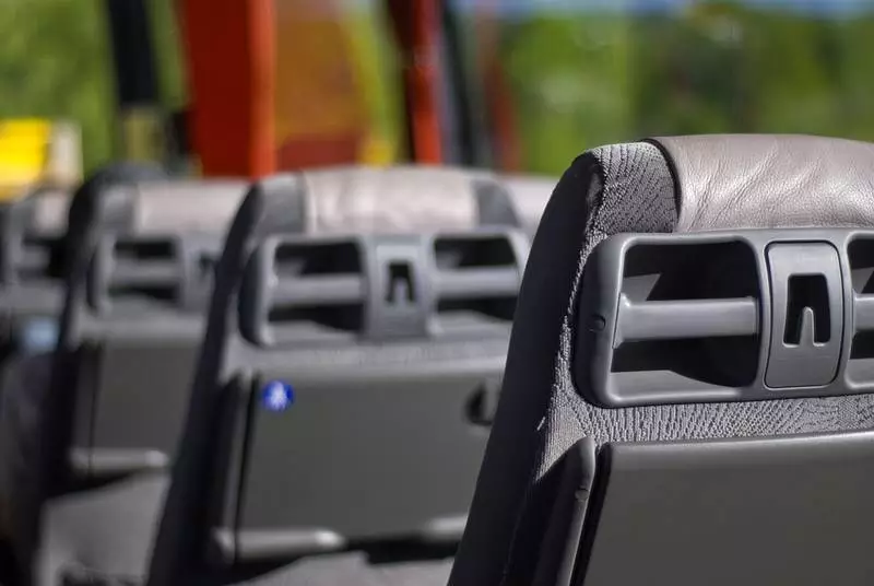 Kontrole autokarów w Wodzisławiu Śląskim. Policjanci zachęcają do zgłoszeń