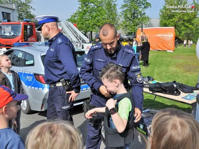 Wodzisławscy policjanci wzięli udział w Dniu Otwartej Stażnicy