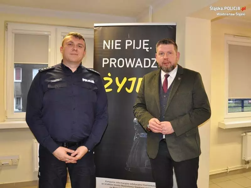 Wodzisławska drogówka ma nowy tester narkotykowy