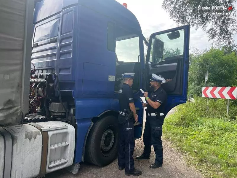 Zagraniczny kierowca zignorował ograniczenie dot. tonażu